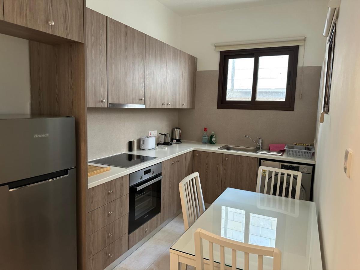 Chariandry Residence, Limassol City Centre מראה חיצוני תמונה