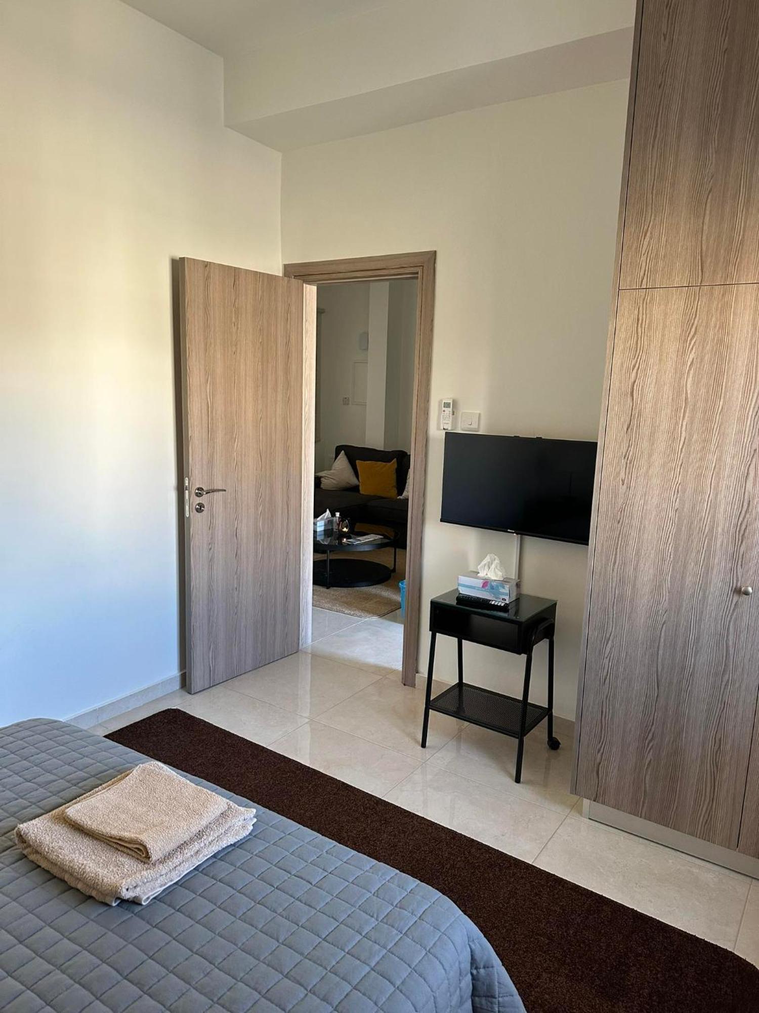 Chariandry Residence, Limassol City Centre מראה חיצוני תמונה