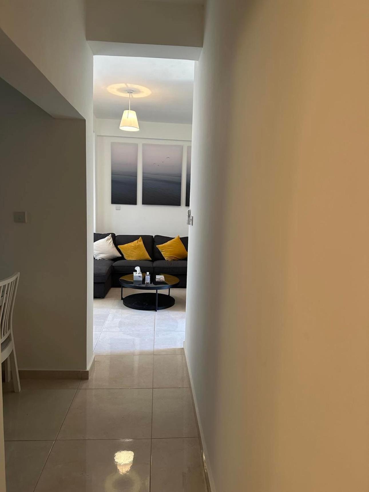Chariandry Residence, Limassol City Centre מראה חיצוני תמונה