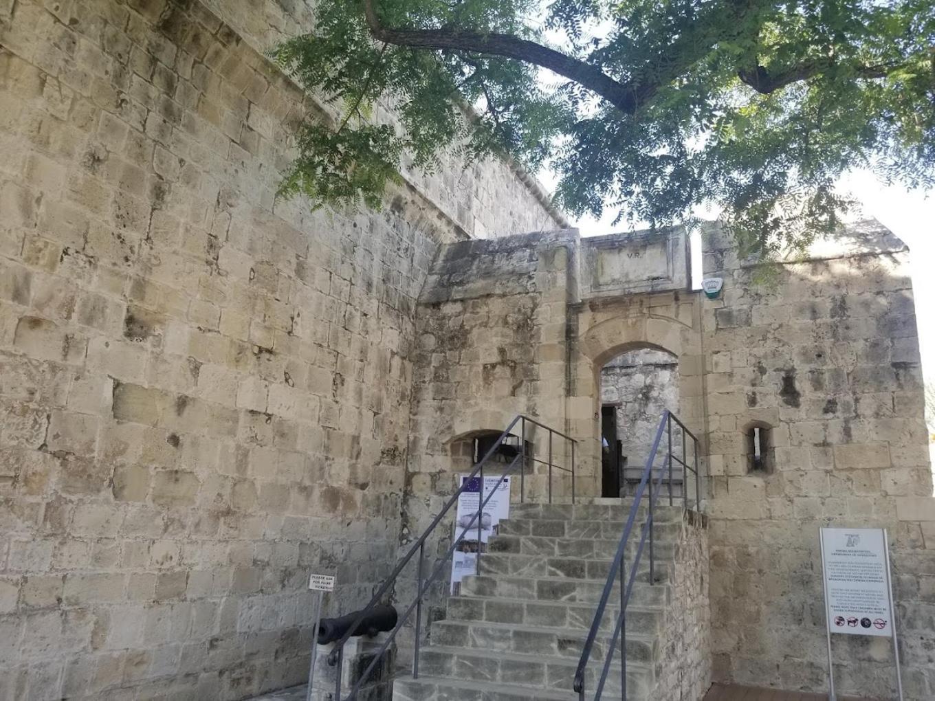 Chariandry Residence, Limassol City Centre מראה חיצוני תמונה